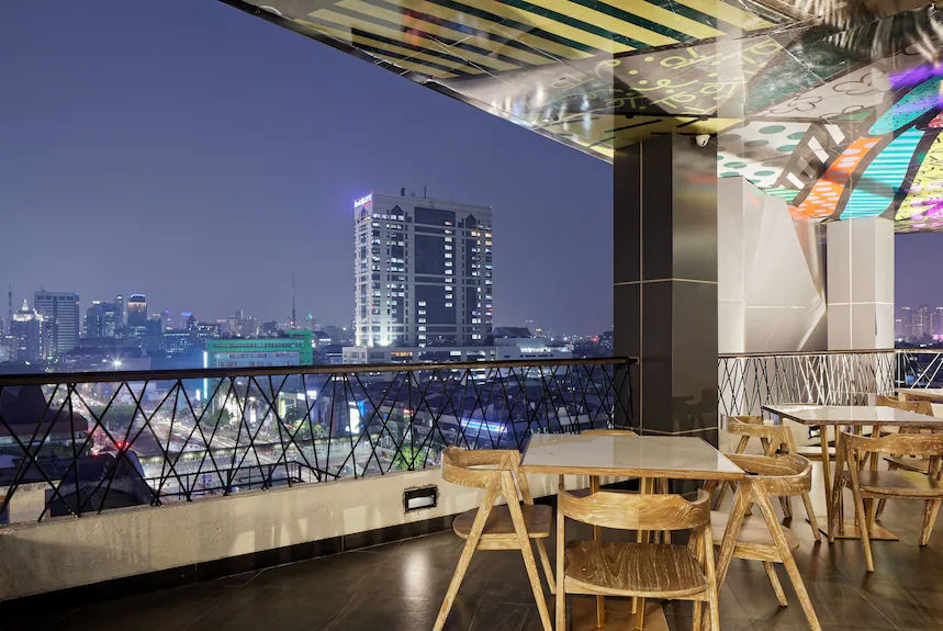 Maxone Rota Artotel Wanderlust